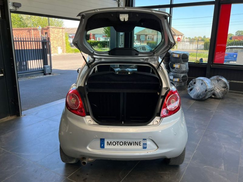 🚗 FORD KA 1.2 69ch ⚙️ TITANIUM ❄️ Climatisation 📡 Radar de recul 📱 Bluetooth