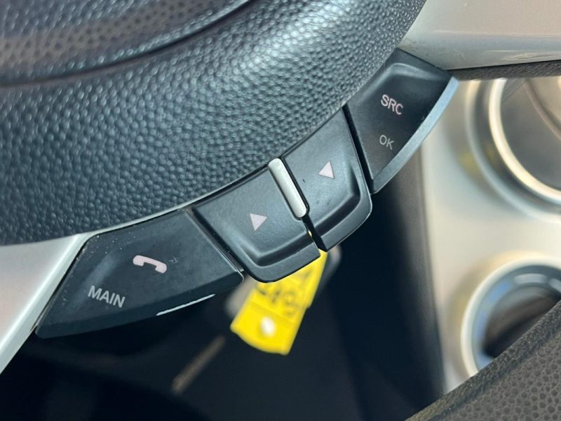 🚗 FORD KA 1.2 69ch ⚙️ TITANIUM ❄️ Climatisation 📡 Radar de recul 📱 Bluetooth