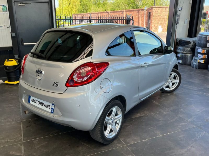 🚗 FORD KA 1.2 69ch ⚙️ TITANIUM ❄️ Climatisation 📡 Radar de recul 📱 Bluetooth