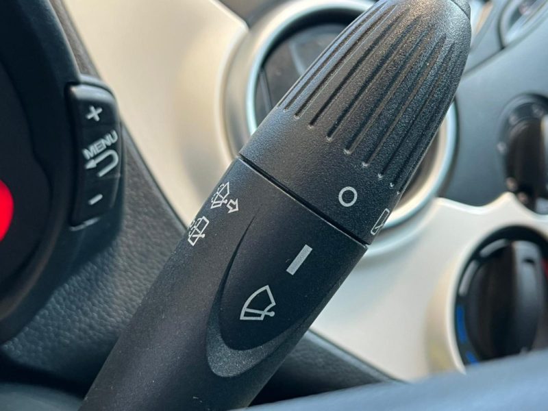 🚗 FORD KA 1.2 69ch ⚙️ TITANIUM ❄️ Climatisation 📡 Radar de recul 📱 Bluetooth