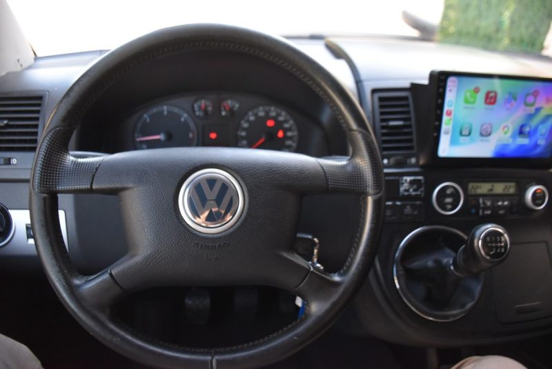 Volkswagen Multivan T5 2.5 TDI 130 7 places