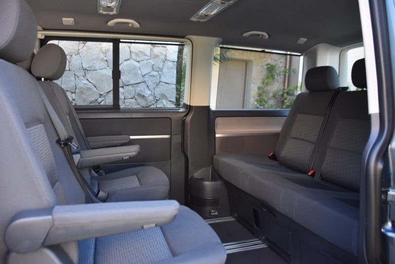 Volkswagen Multivan T5 2.5 TDI 130 7 places