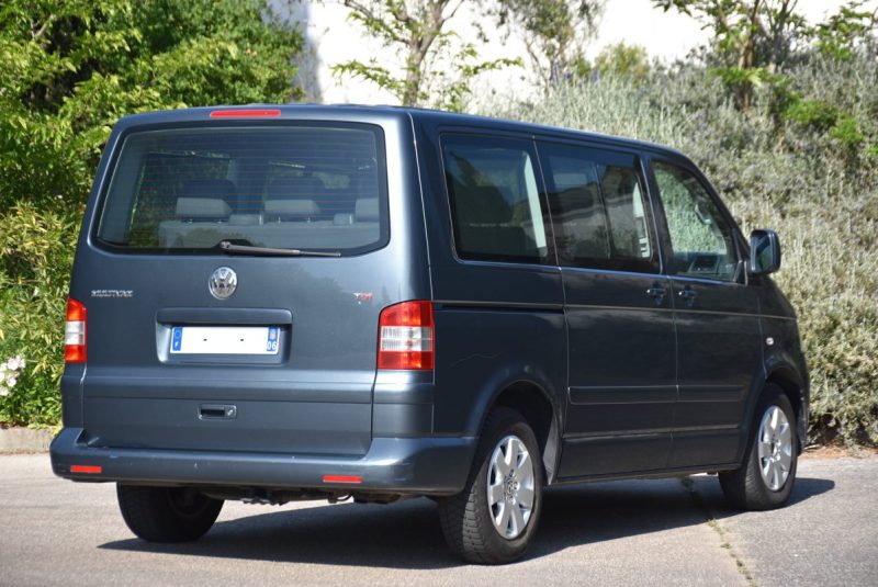 Volkswagen Multivan T5 2.5 TDI 130 7 places