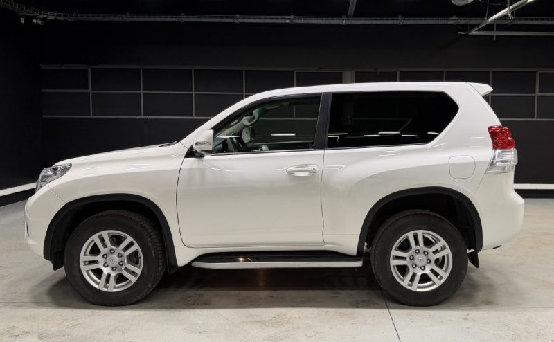 TOYOTA LAND CRUISER LC150 173 D-4D LEGENDE 3 PORTES BA 2010