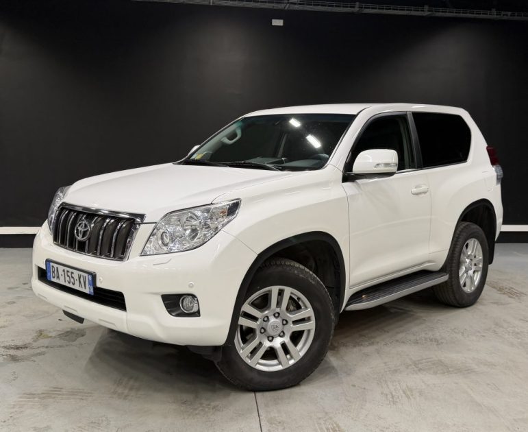 TOYOTA LAND CRUISER LC150 173 D-4D LEGENDE 3 PORTES BA 2010
