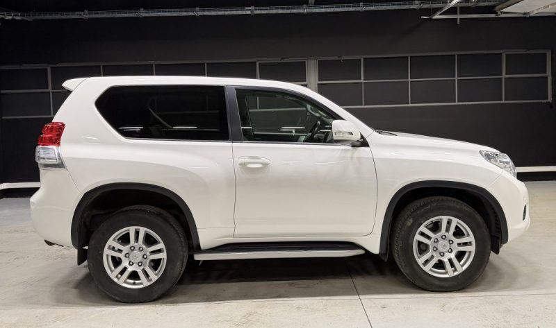 TOYOTA LAND CRUISER LC150 173 D-4D LEGENDE 3 PORTES BA 2010