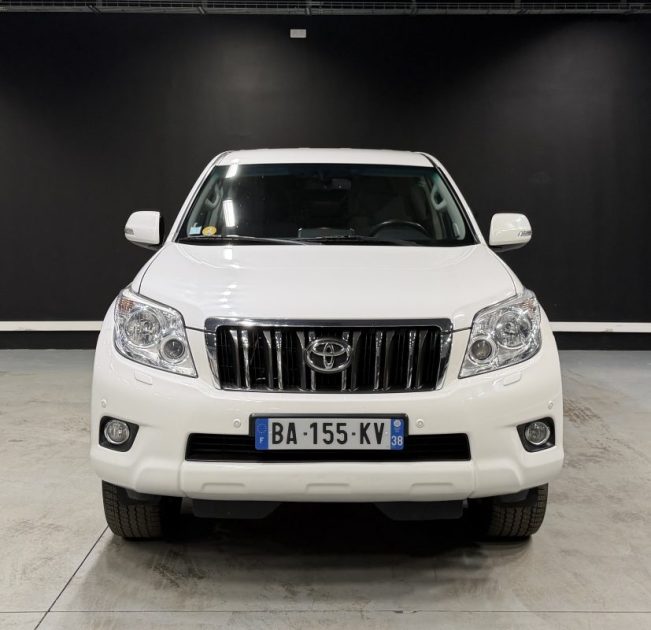 TOYOTA LAND CRUISER LC150 173 D-4D LEGENDE 3 PORTES BA 2010