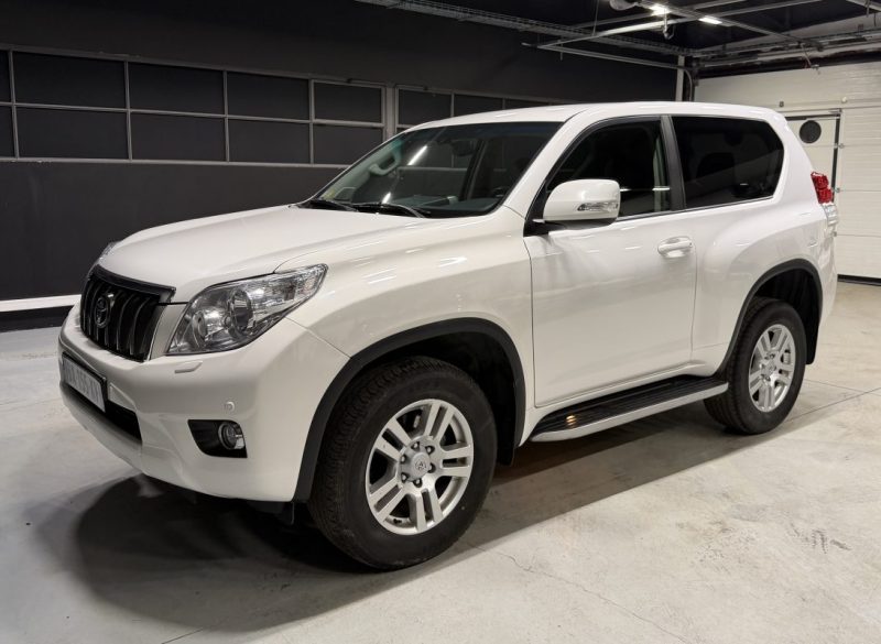 TOYOTA LAND CRUISER LC150 173 D-4D LEGENDE 3 PORTES BA 2010