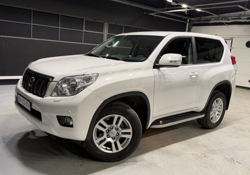 TOYOTA LAND CRUISER LC150 173 D-4D LEGENDE 3 PORTES BA 2010
