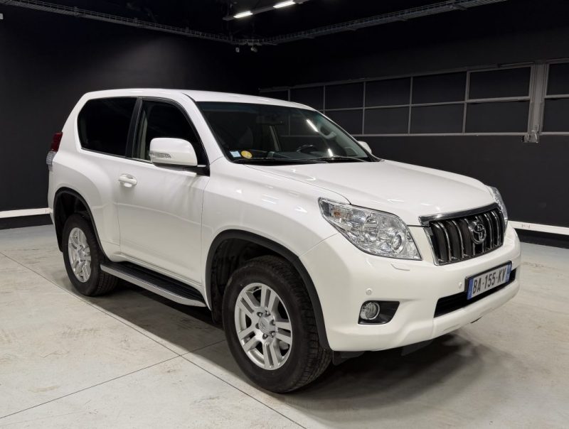 TOYOTA LAND CRUISER LC150 173 D-4D LEGENDE 3 PORTES BA 2010