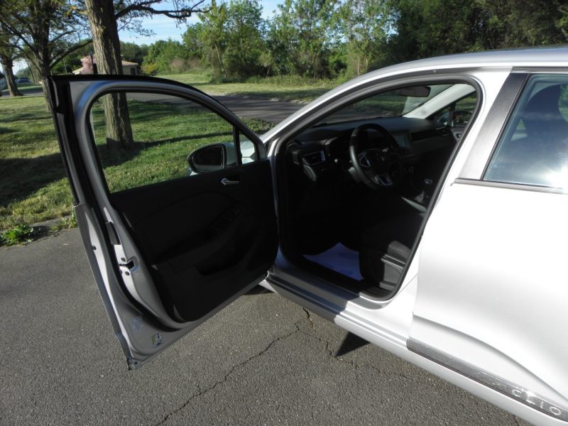 RENAULT CLIO V 1.0 TCE 90 CV BUSINESS - 21N / 5 CV 2021