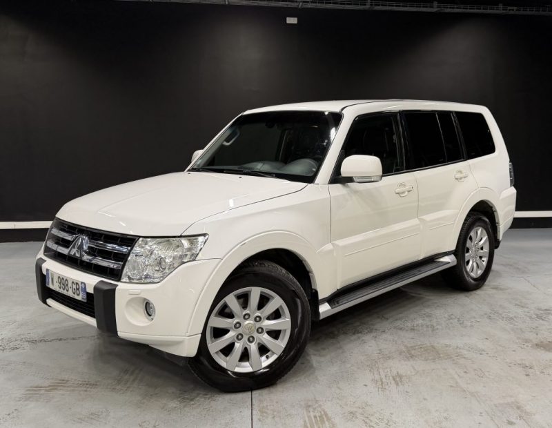 MITSUBISHI PAJERO 3.2 DI-D INVITE 2010
