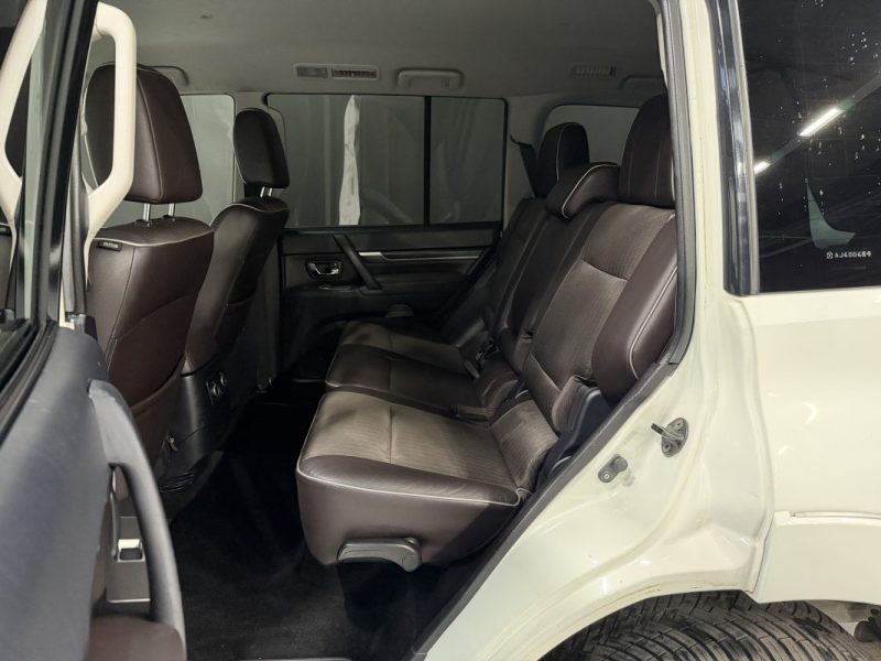 MITSUBISHI PAJERO 3.2 DI-D INVITE 2010