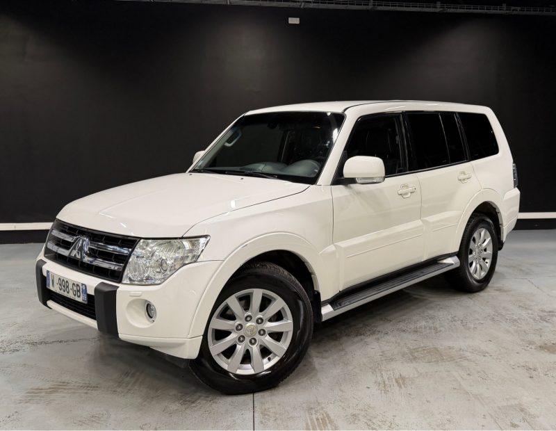 MITSUBISHI PAJERO 3.2 DI-D INVITE 2010