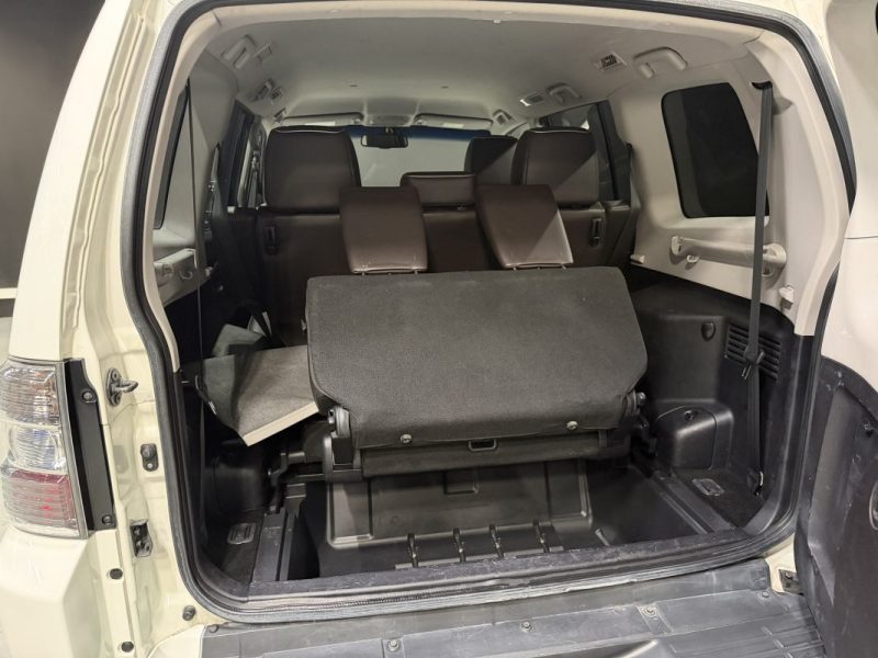 MITSUBISHI PAJERO 3.2 DI-D INVITE 2010