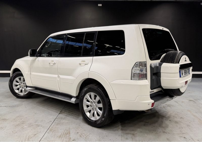 MITSUBISHI PAJERO 3.2 DI-D INVITE 2010