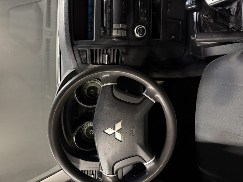 MITSUBISHI PAJERO 3.2 DI-D 200 INVITE 2011