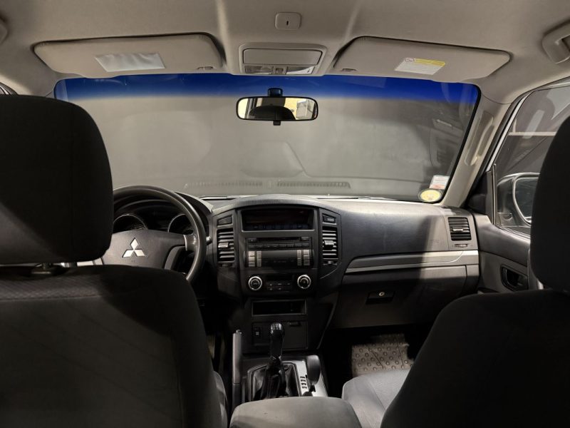 MITSUBISHI PAJERO 3.2 DI-D 200 INVITE 2011