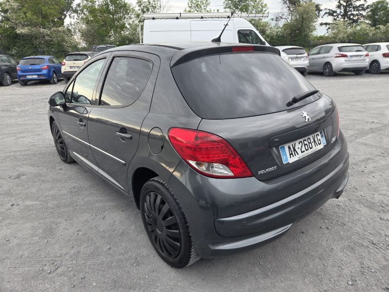 PEUGEOT 207 1.6 HDI 90 PRENIUM  2010 138760 km 