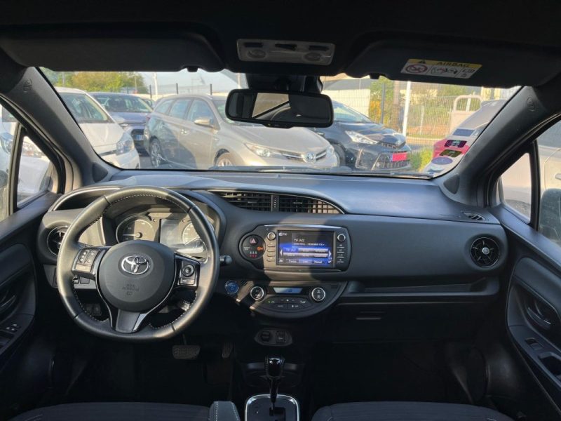 TOYOTA YARIS III 1.5 HYBRID 100h COLLECTION