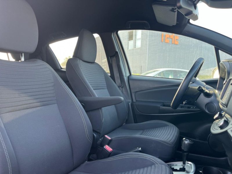 TOYOTA YARIS III 1.5 HYBRID 100h COLLECTION