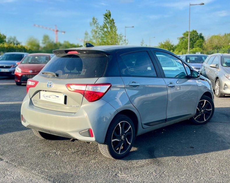 TOYOTA YARIS III 1.5 HYBRID 100h COLLECTION