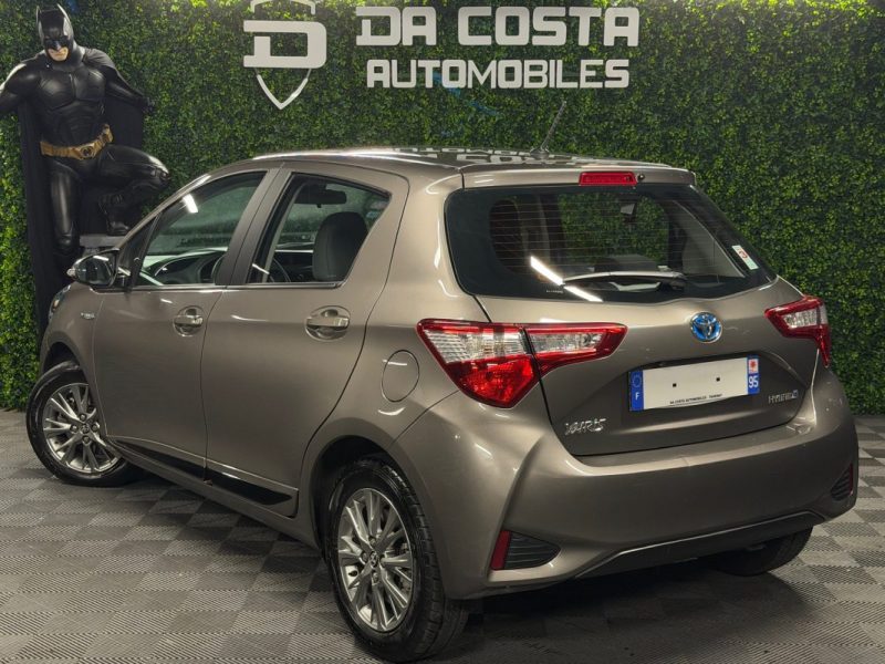 TOYOTA YARIS 3 III PHASE 3 HYBRID 1.5 VVTi 100 Cv 1ERE MAIN / 6.577 Kms BOITE AUTO - GARANTIE 1 AN