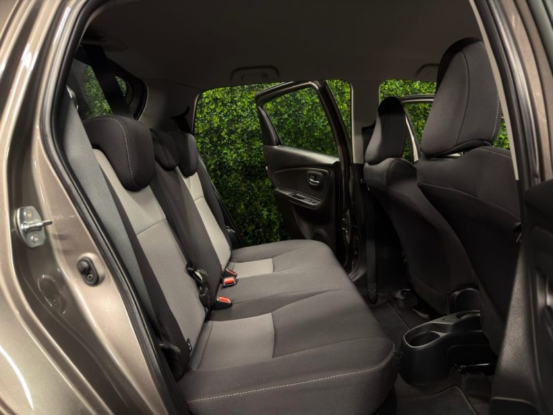 TOYOTA YARIS 3 III PHASE 3 HYBRID 1.5 VVTi 100 Cv 1ERE MAIN / 6.577 Kms BOITE AUTO - GARANTIE 1 AN