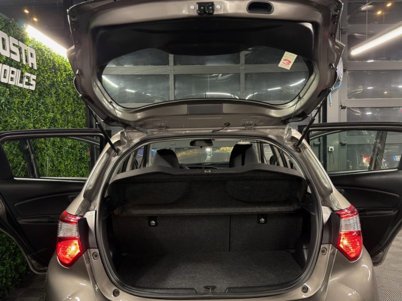 TOYOTA YARIS 3 III PHASE 3 HYBRID 1.5 VVTi 100 Cv 1ERE MAIN / 6.577 Kms BOITE AUTO - GARANTIE 1 AN
