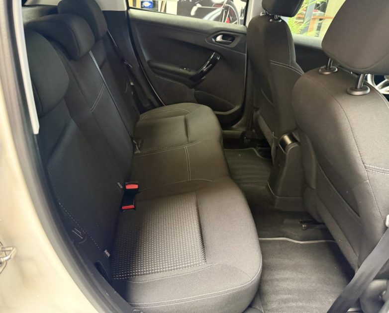 PEUGEOT 208 1.5 BLUEHDI 100CH ALLURE BUSINESS