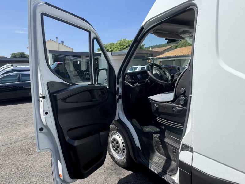 IVECO 35S14 35S14 2.3 136 2018