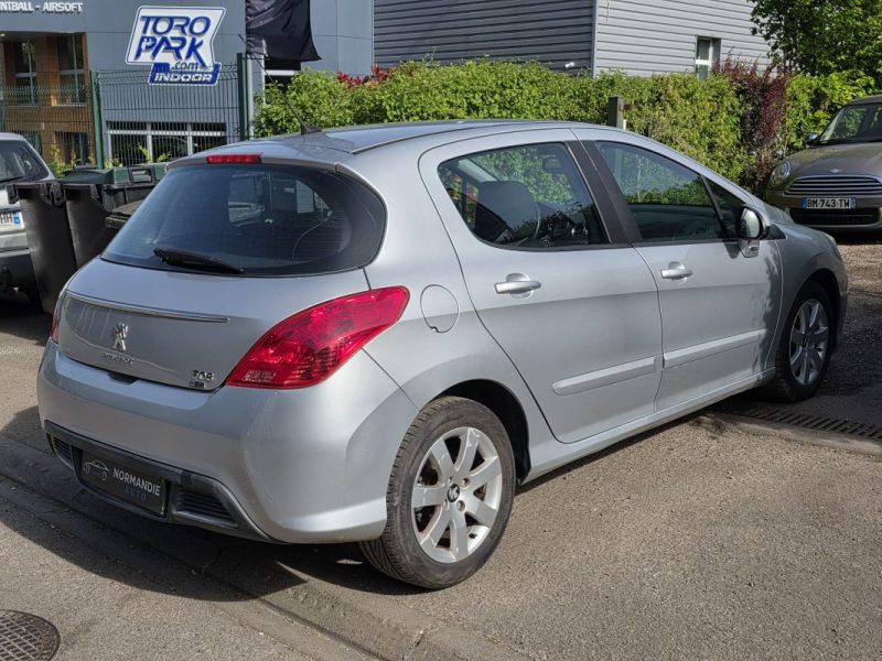 Peugeot 308 1.6 e-HDI 112ch Allure ETG6