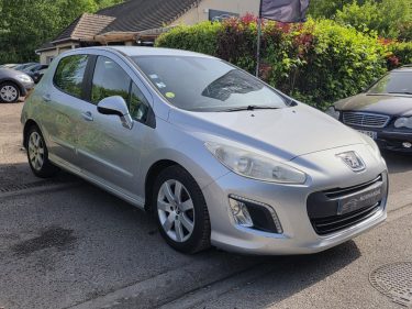 Peugeot 308 1.6 e-HDI 112ch Allure ETG6