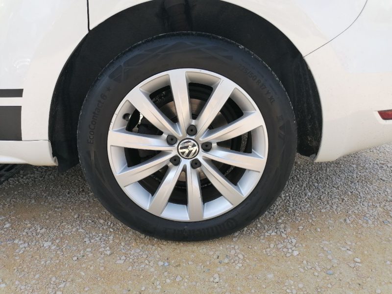VOLKSWAGEN Sharan - 2.0 TDI HighlineI BlueMotion 140CH diesel