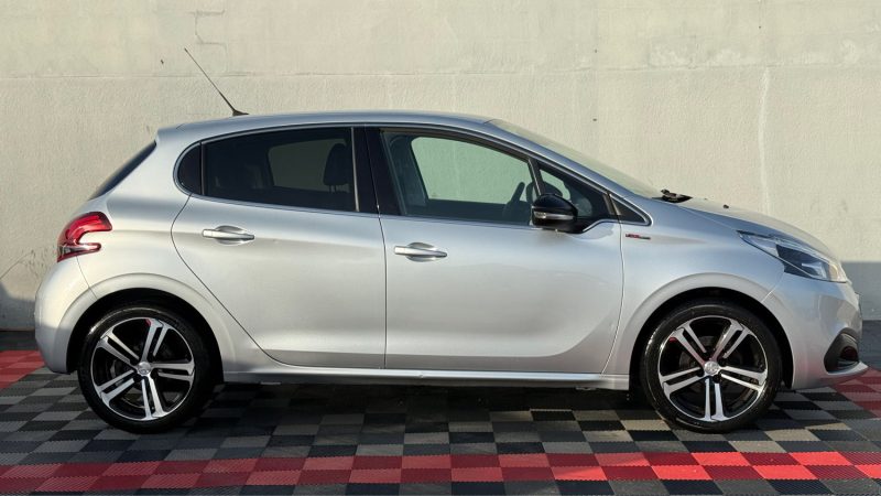 PEUGEOT 208 1.2 E THP  110CH GT LINE 2017
