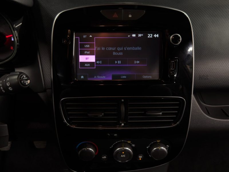 RENAULT CLIO 4 IV PHASE 2 ESTATE / BREAK 1.2 75 Cv 89 100 Kms ECRAN GPS CRIT AIR 1 - GARANTIE 1 AN