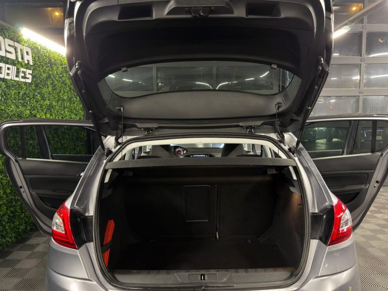 PEUGEOT 308 II ALLURE 1.2 130 Cv BOITE AUTO TOIT PANORAMIQUE ECRAN GPS CRIT AIR 1 - GARANTIE 1 AN