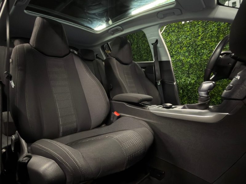 PEUGEOT 308 II ALLURE 1.2 130 Cv BOITE AUTO TOIT PANORAMIQUE ECRAN GPS CRIT AIR 1 - GARANTIE 1 AN