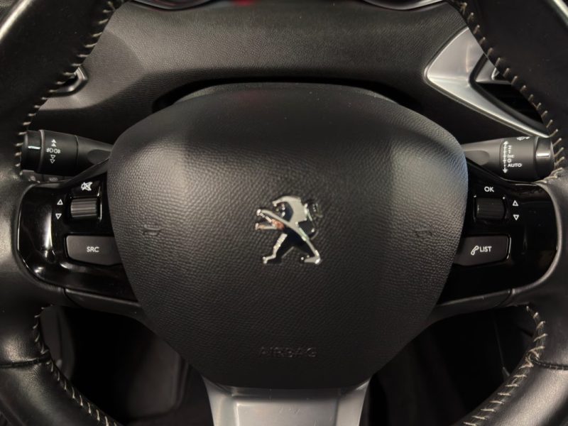 PEUGEOT 308 II ALLURE 1.2 130 Cv BOITE AUTO TOIT PANORAMIQUE ECRAN GPS CRIT AIR 1 - GARANTIE 1 AN