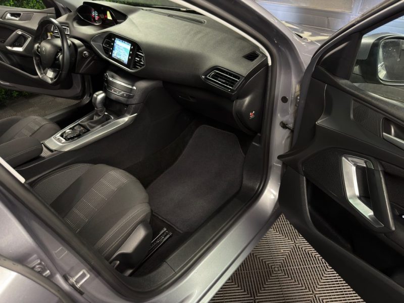 PEUGEOT 308 II ALLURE 1.2 130 Cv BOITE AUTO TOIT PANORAMIQUE ECRAN GPS CRIT AIR 1 - GARANTIE 1 AN