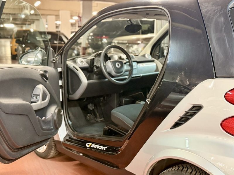 SMART FORTWO COUPÉ 1.0 61ch