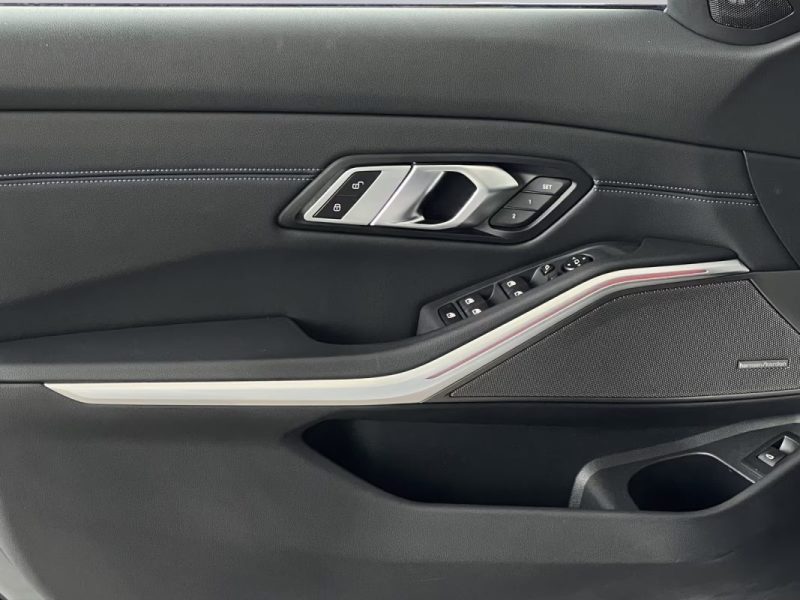 BMW M340D XDRIVE TOURING / TOIT PANORAMIQUE / HARMAN KARDON / ATTELAGE / M SPORT PRO 2023