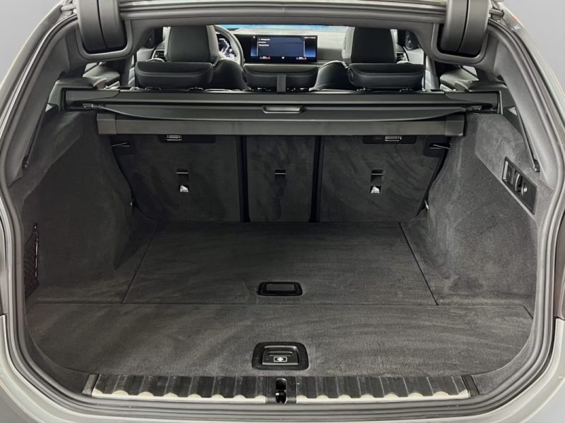 BMW M340D XDRIVE TOURING / TOIT PANORAMIQUE / HARMAN KARDON / ATTELAGE / M SPORT PRO 2023