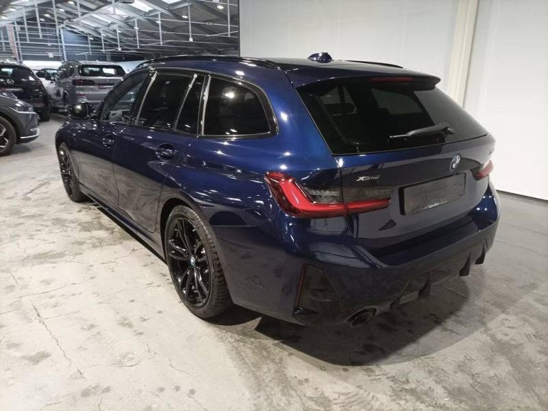 BMW 330 XDRIVE M SPORT / TOIT PANORAMIQUE / HEAD-UP DISPLAY / HARMAN KARDON 2024