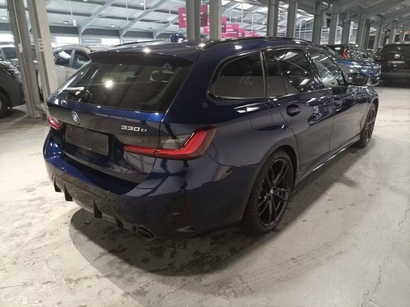 BMW 330 XDRIVE M SPORT / TOIT PANORAMIQUE / HEAD-UP DISPLAY / HARMAN KARDON 2024