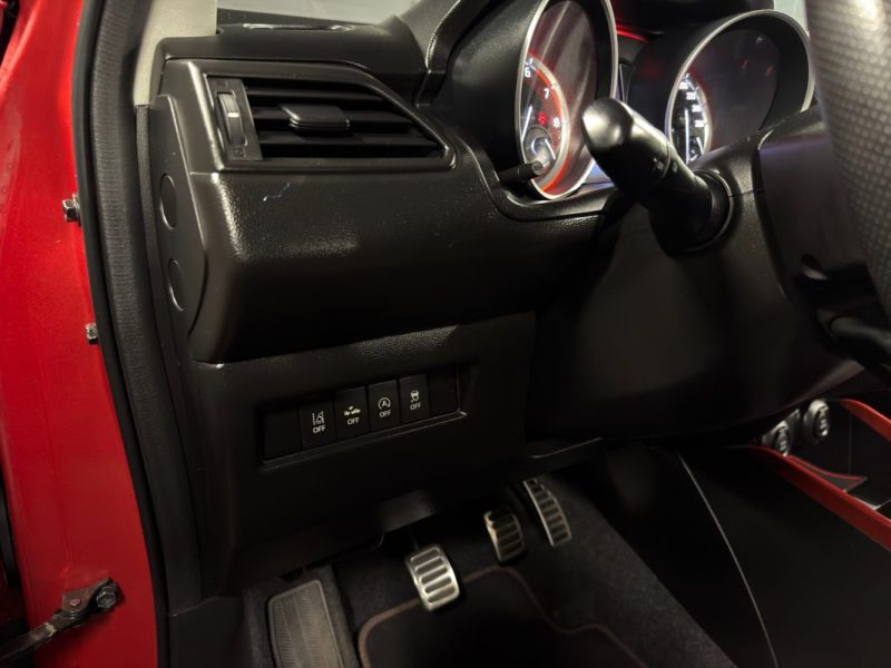 SUZUKI SWIFT 5 V SPORT 1.4 VVT Boosterjet 140 Cv 5 PORTES APPLE CARPLAY LEDS KEYLESS - GARANTIE 1 AN