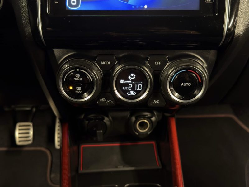 SUZUKI SWIFT 5 V SPORT 1.4 VVT Boosterjet 140 Cv 5 PORTES APPLE CARPLAY LEDS KEYLESS - GARANTIE 1 AN