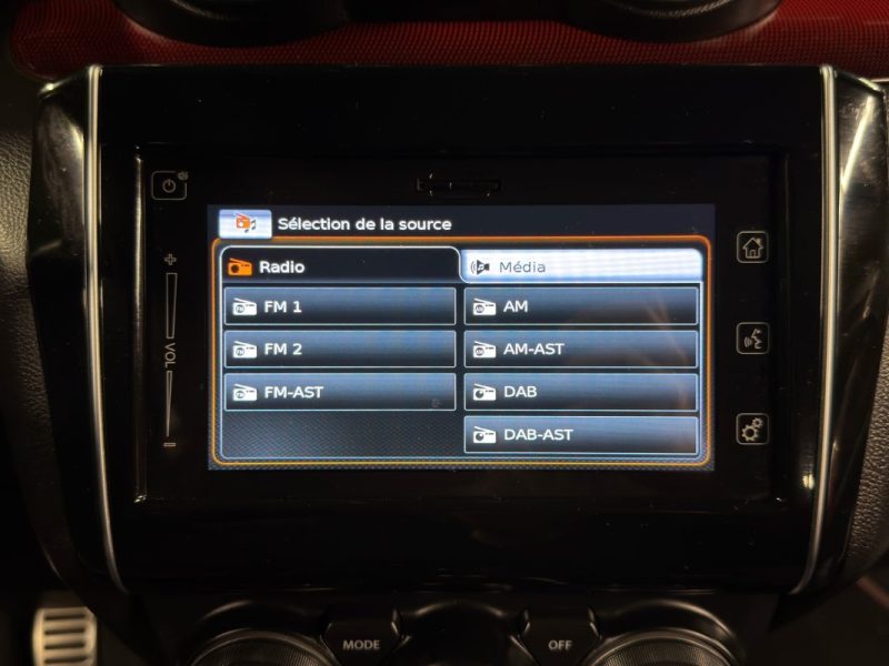 SUZUKI SWIFT 5 V SPORT 1.4 VVT Boosterjet 140 Cv 5 PORTES APPLE CARPLAY LEDS KEYLESS - GARANTIE 1 AN