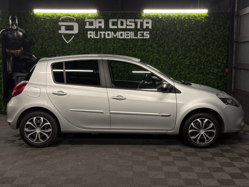 RENAULT CLIO 3 III PHASE 2 DYNAMIQUE TOMTOM 1.5 DCI 90 Cv 5 Pts ECRAN GPS BLUETOOTH - GARANTIE 1 AN