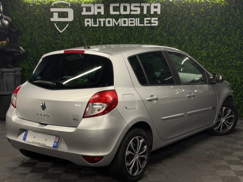 RENAULT CLIO 3 III PHASE 2 DYNAMIQUE TOMTOM 1.5 DCI 90 Cv 5 Pts ECRAN GPS BLUETOOTH - GARANTIE 1 AN